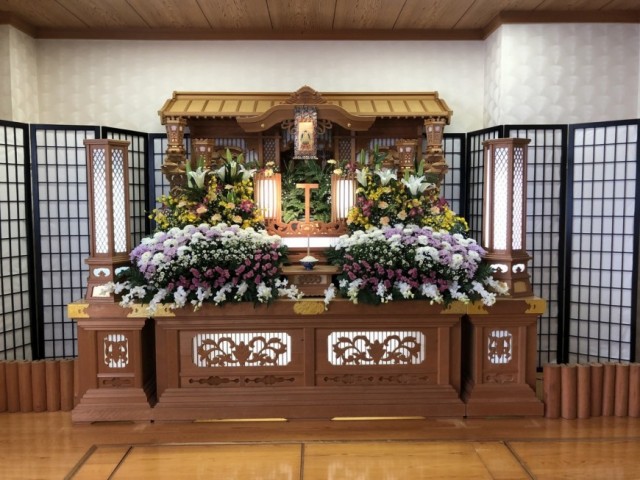 式場「鶴見」祭壇